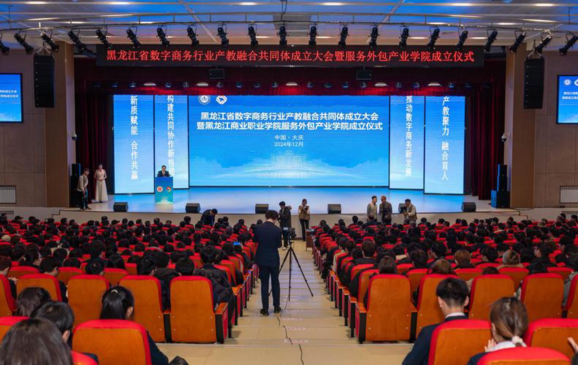 群众文化的春天:如何让文化活动绽放光彩